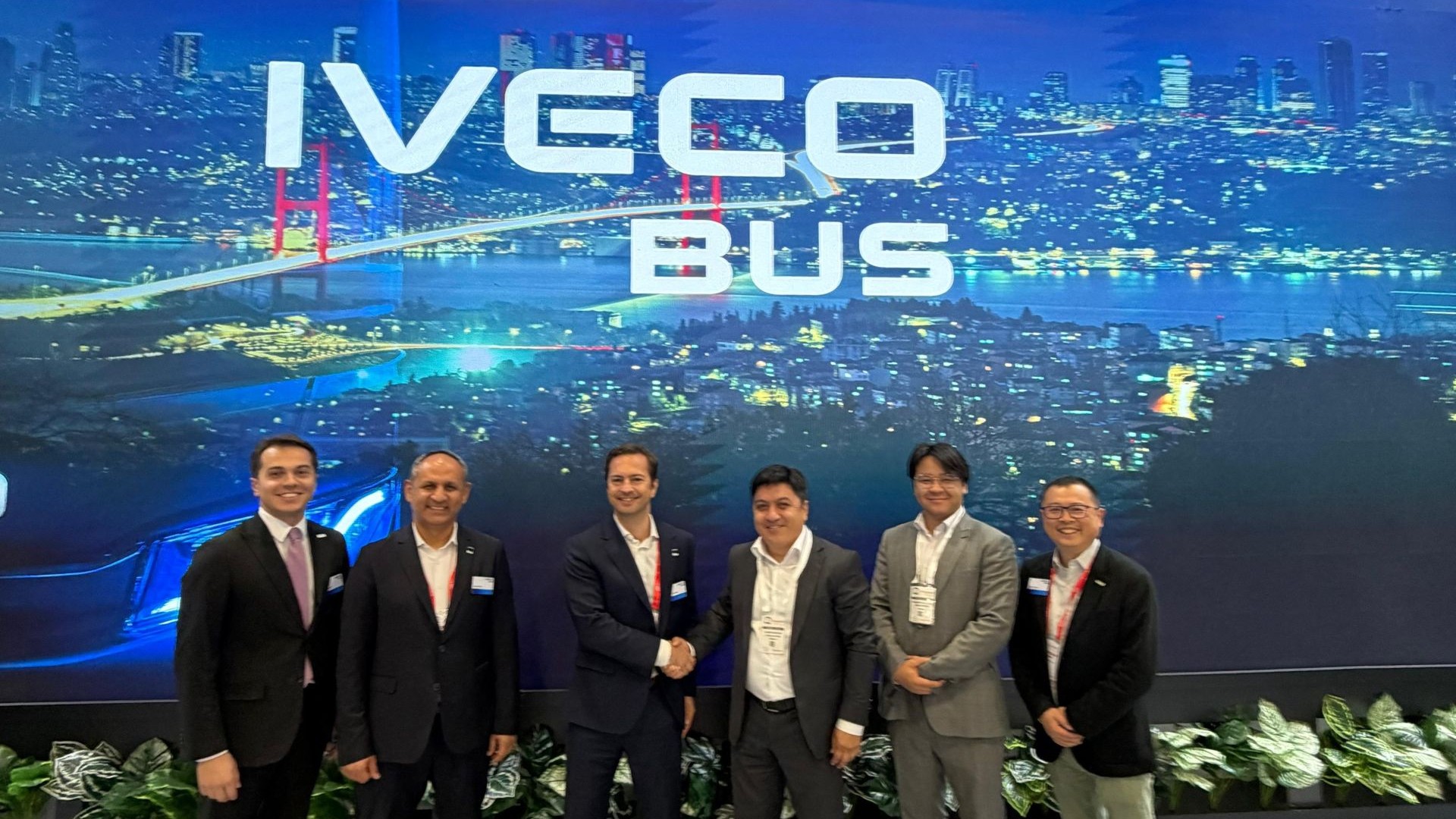 IVECO BUS_preview