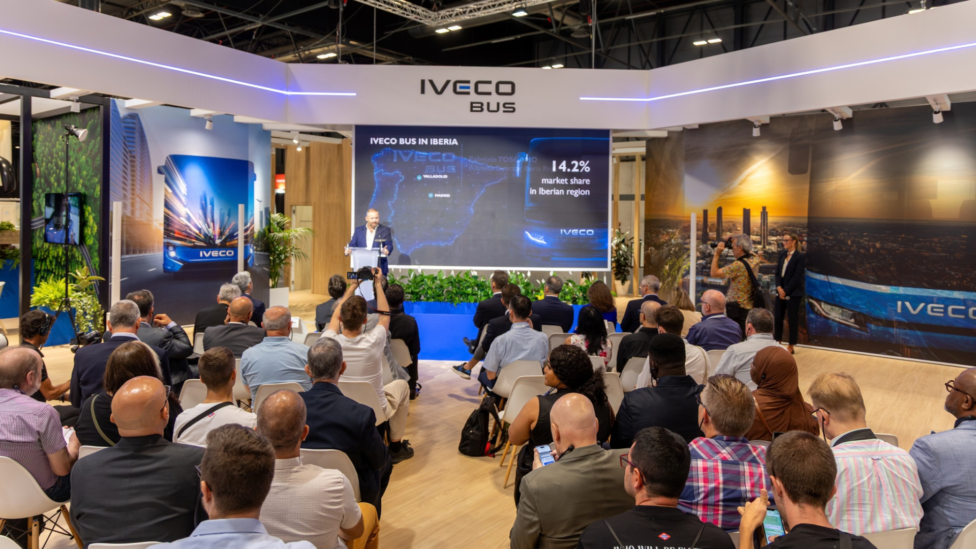 IVECO BUS FIAA 2026 driving the energy transition with a comprehensive approach2292026_imVidBgImage
