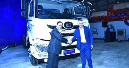 the_first_natural_gas_truck_in_india_img