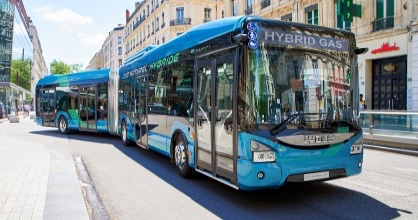 iveco_bus_unveils_the_urbanway_hybrid_cng_18-m_long_img