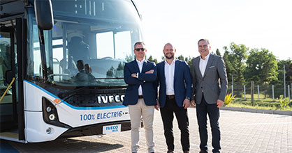 iveco_bus_presenta_junto_a_santa_rosas_img