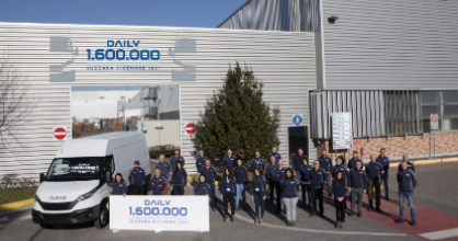 iveco_celebra_la_fabricacion_del_daily_numero_1600000_en_su_historica_planta_de_italia_img